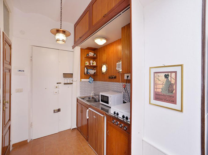 La cucina dell'appartamento privato (foresteria)